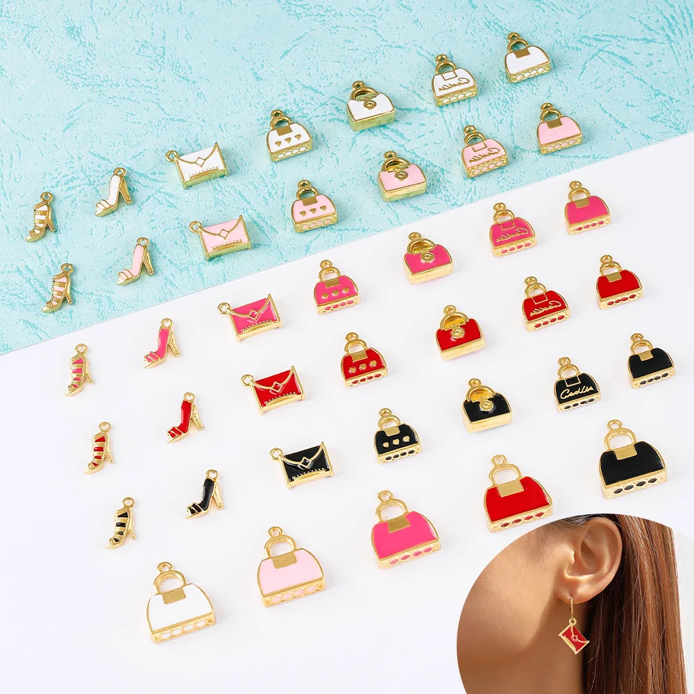 مجوهرات مصنوعة من خليط معدني، أحذية كرتونية، حقائب، يقطر الزيت، أقراط إبداعية وفريدة من نوعها وقلائد وإكسسوارات