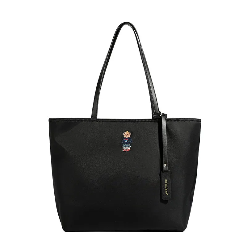 

Large Capacity Tote Bag Women High Quality Bear Embroidery Simplicity Versatile Shoulder Bag 2025 Trend Casual Exquisite Female