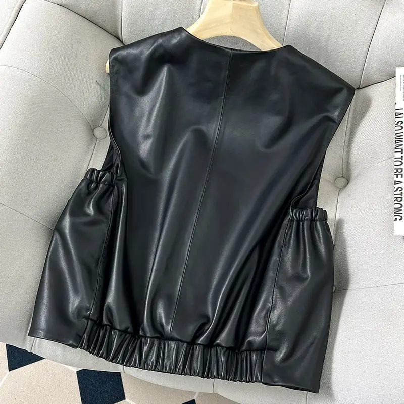 Black Vest for Women Autumn 2024 Gold Button Pockets Elastic Hem Leather Short Tops Quilted Colete Feminino PU Chalecos Mujer