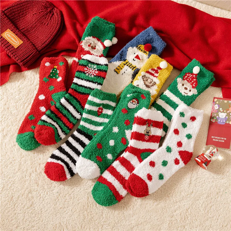 Christmas Gift Ball Socks for Women and Men Red and Green Color Design 100 Coral Velvet Fashion Style Mid-tube Socks for Winter