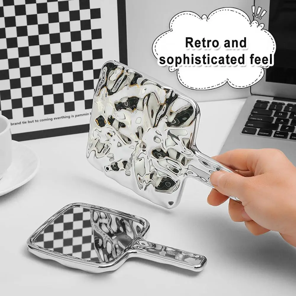 Ins Vloeibare Vorm Vierkante Spiegel Mini Handbediende Desktop Cosmetische Make-up Spiegel Reizen Draagbare Schoonheid Spiegel Voor Handtas V2Q1