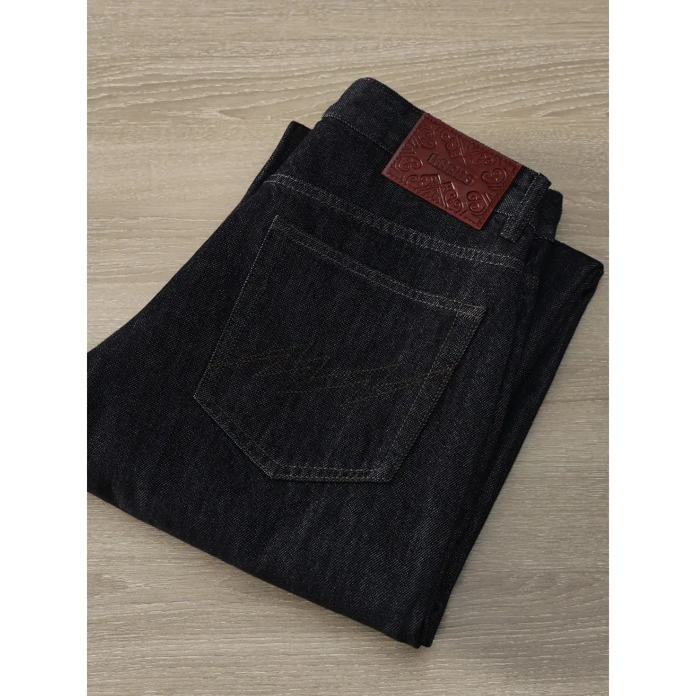 秋のメンズ向け、色褪せにくいルーズストレートカジュアルジーンズ、レトロでシンプルな原色ジーンズ