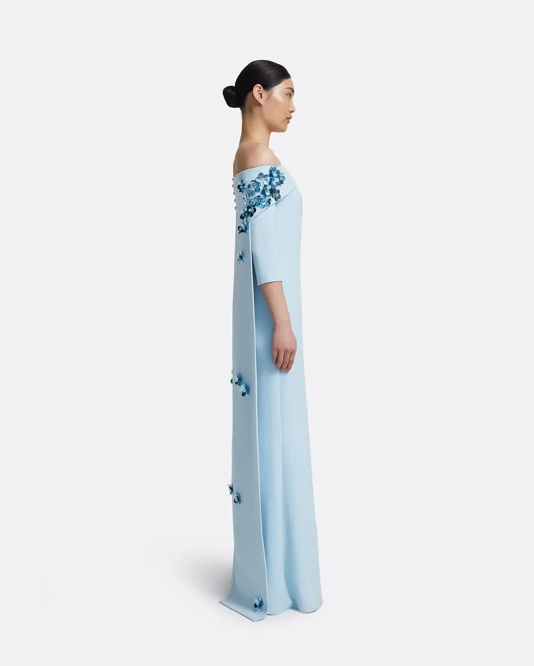 

Meetlove Off-the-shoulder Half-sleeves Sheath Simple Floor Length Occasion Gowns Applique Blue 3D Flowers SHeal For Women 2025