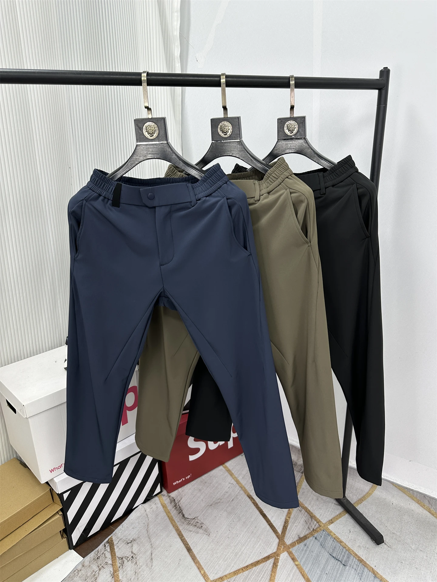 

Men's Winter Thermal Fce Lined Casual Pants Outdoor Sports Windproof Waterproof Straight Leg Polyester Fiber Commute Versa...