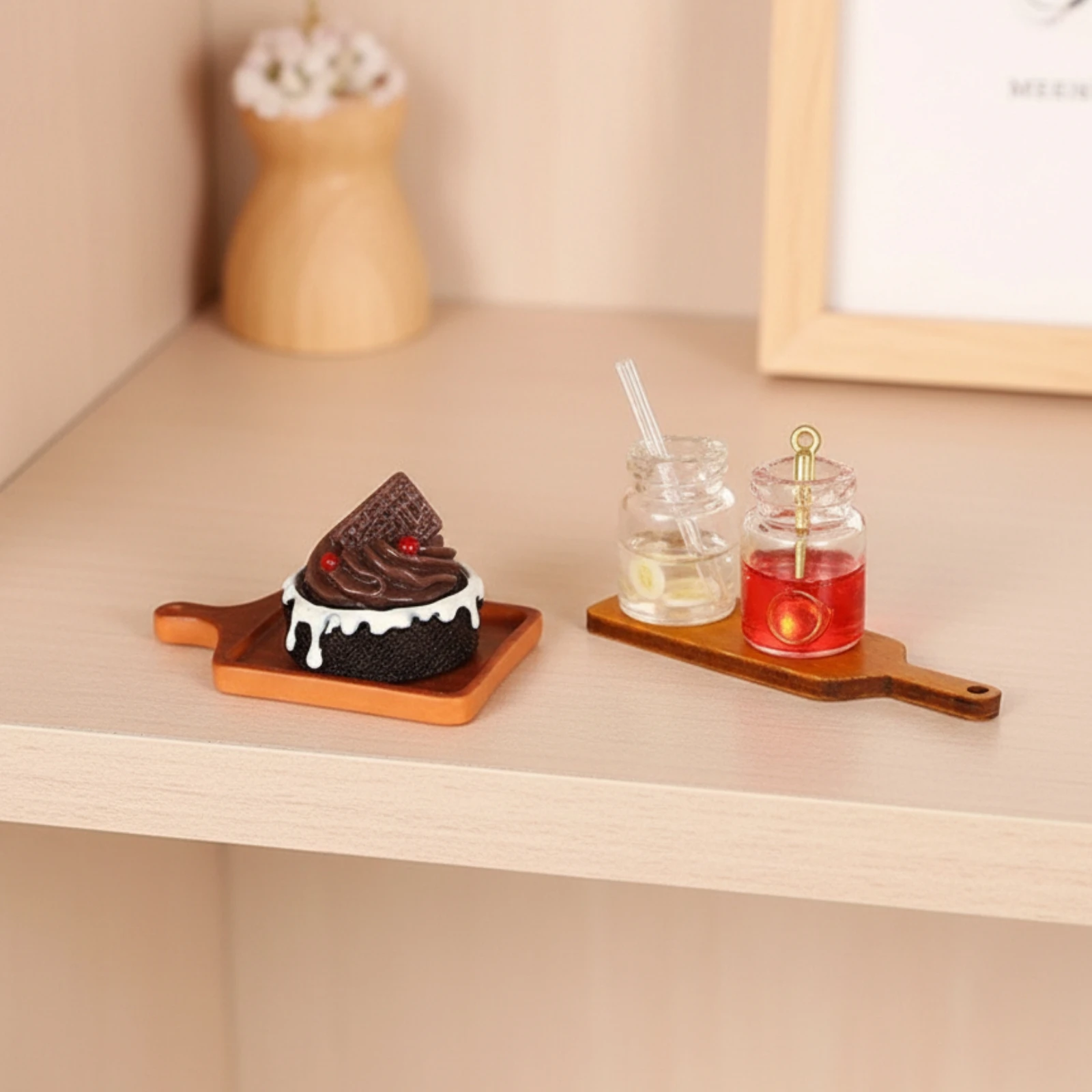 5 Pieces Dollhouse Food and Drink Set Detailed Miniature Dollhouse Food and Drink Decoration Set Compact Collectible