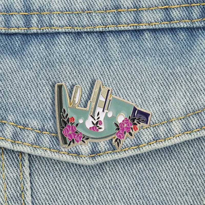 Retro-Mikroskop-Blumen-Emaille-Anstecknadel, wissenschaftliche Vintage-Mikroskop-Blumenbrosche, Rucksack-, Revers-, Hut-Abzeichen, Schmuckgeschenk für Freunde – Detail 9