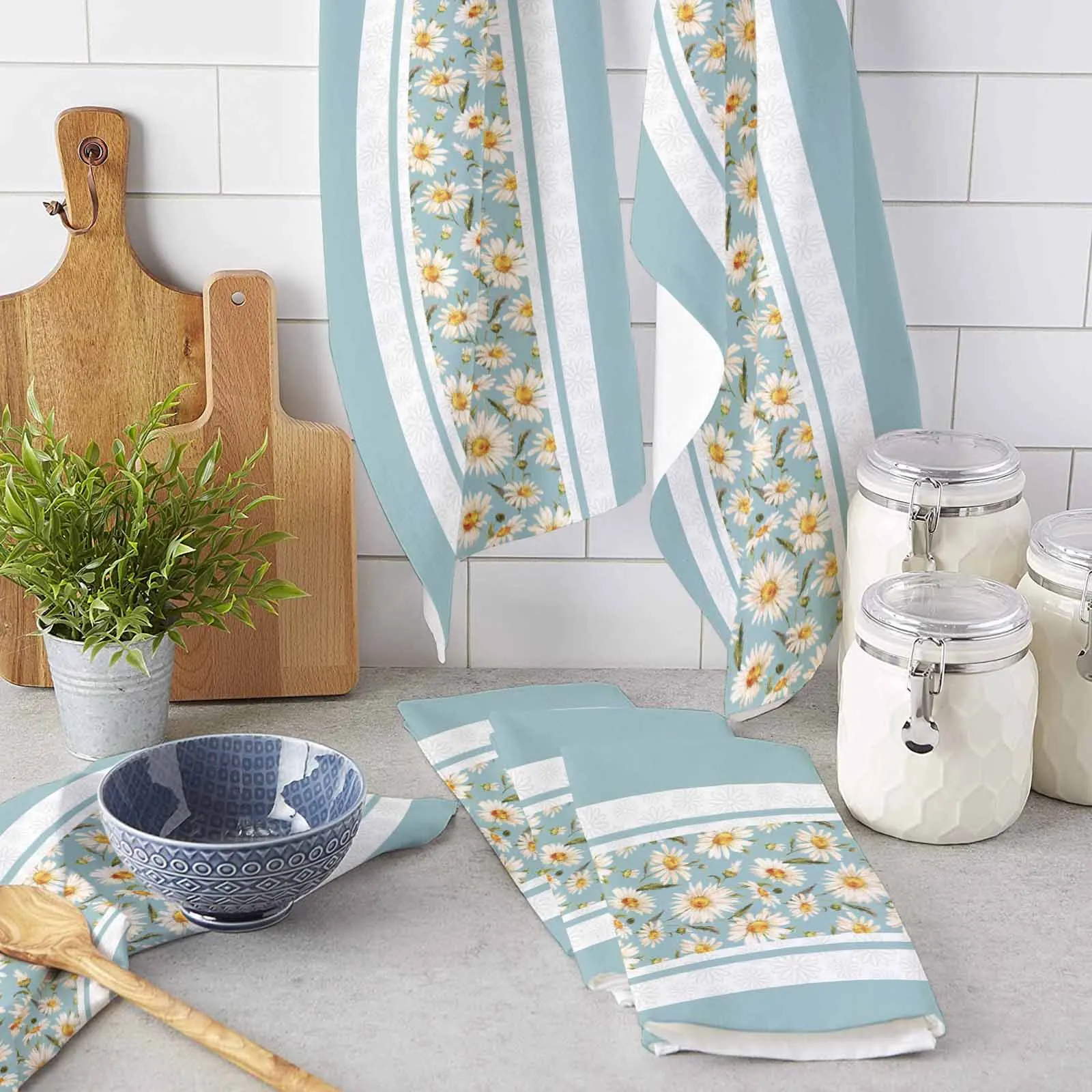 Spring Daisies Texture Blue Microfiber Towel Absorbent Kitchen Cleaning Cloth Dish Towel Household Cleaning Towel