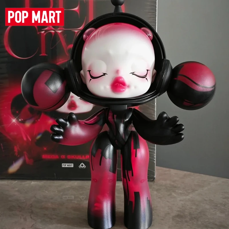 

Оригинальный POP MART MEGA SKULLPANDA 400% Red Crystal Collect Ornament Gift в наличии