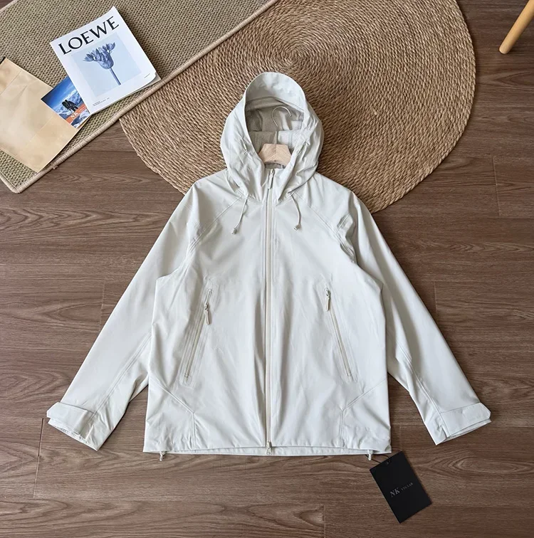 Unisex Windbreaker-Jacke mit Kapuze in Unifarbe – Leichte Reißverschluss-Oberbekleidung für Herbstfahrten und Outdoor-Aktivitäten – Detail 9