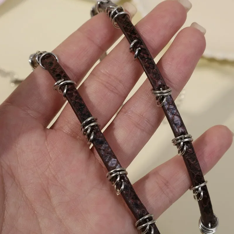 جديد الشرير العصرية القوطية الهندسة ياقة جلدية سلسلة المختنق قلادة للنساء الرجال موضة خمر مجوهرات Y2K EMO اكسسوارات