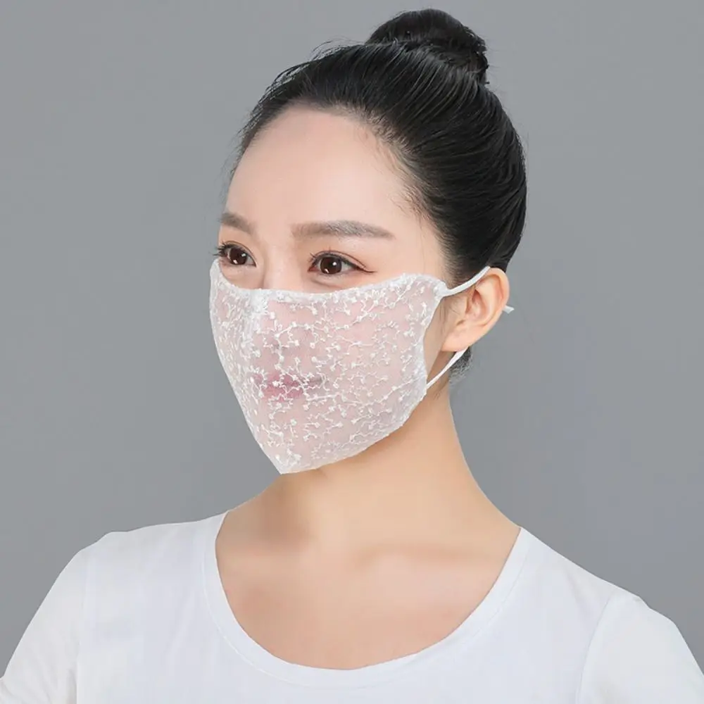 Masker renda pelindung matahari wanita, penutup wajah tabir surya tali yang bisa disesuaikan, masker motif bunga salju gantung musim panas