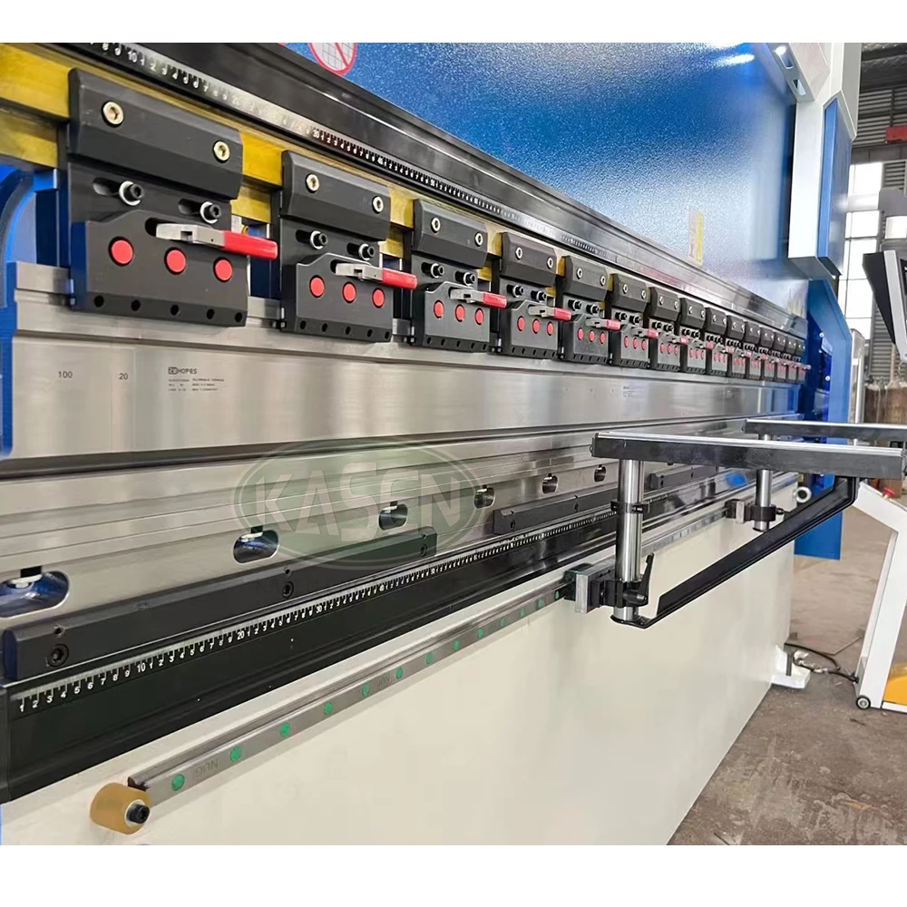 125T/3200 مللي متر Da53t 4 + 1 محور الصحافة الهيدروليكية الفرامل الصفائح المعدنية للطي الانحناء هاين