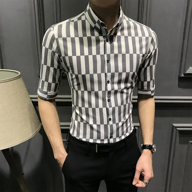 Summer New Print Striped Men\'s Medium Sleeved Shirt Korean Trend Button Casual Fashion Versatile Pointed Collar Half Sleeve Top