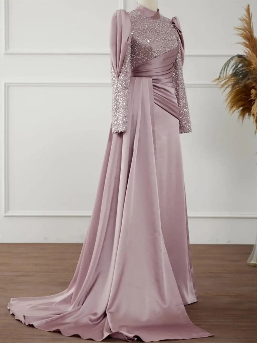 Dubai A-Line Princess Long Sleeve Jewel Neck Evening Gown with Glitter Pleats Special Event Evening Gown فساتين سهرة سعودي 2024