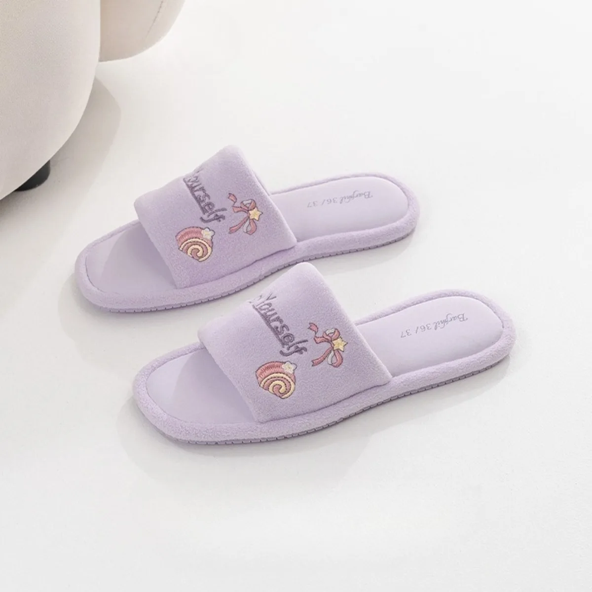 

Cute Women's Indoor Slippers Embroidered Patterns Slip-resistant Silent Flat SandalsAll Seasons Home Use Fashion and Practical