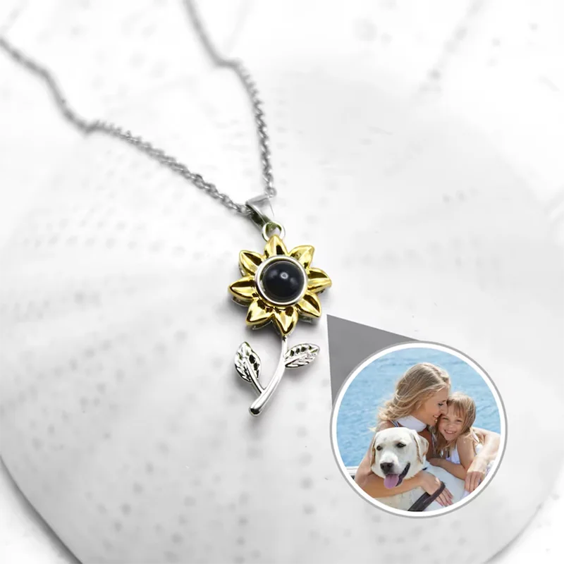 

DHQH Customized Photo Sunflower Projection Necklace Personalized Picture Sunflower Projection Pendant Jewelry Necklace Gift
