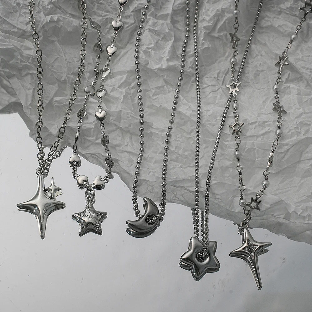 Y2K Mangxing Mond Anhänger Halskette Set, personalisierte eingelegte Wasser Diamant Stern Liebe Schlangenknochen Kette Halskette, geeignet für Frauen – Detail 2