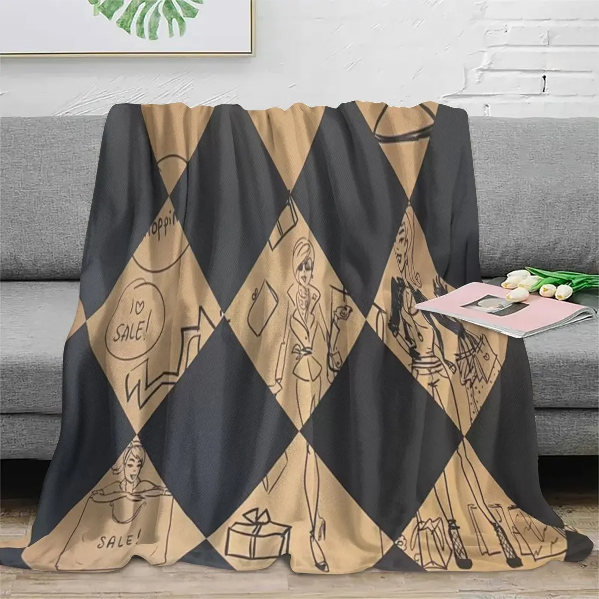 Vintage-Inspired Mini Flannel Blanket - Soft & Cozy Hypoallergenic Polyester with & Golden Argyle Pattern - All-Season Ligh