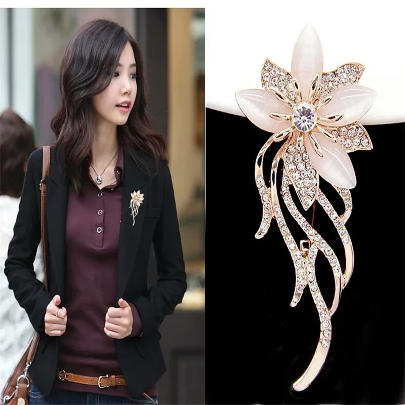 Trendy Rhinestone Flower Brooches For Women Clothing Accessories Elegant Charms Crystal Brooch Pins Party Luxury Jewelry Gifts