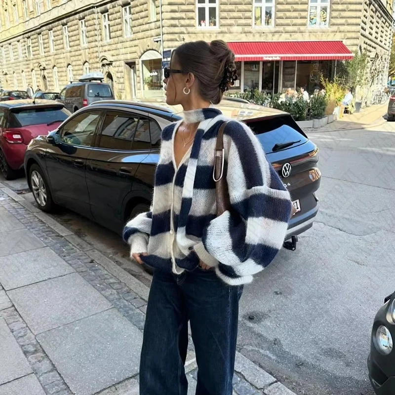 Y2K Harajuku Aesthetic Women's Autumn Winter Striped Knitted Sweater Casual Loose Chic Fashion Cardigan Pullover 2024 Streetwear