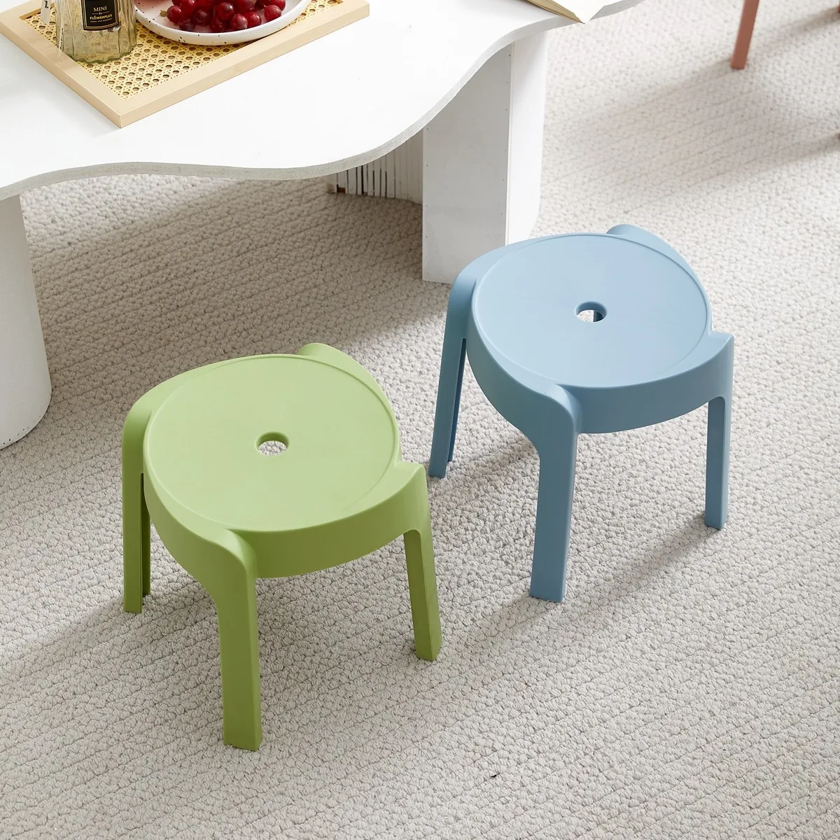Color Children's Small Stool  Plastic Small Bench Stackable Coffee Table Round Stool Bathroom Non-slip Small Windmill Low Stool