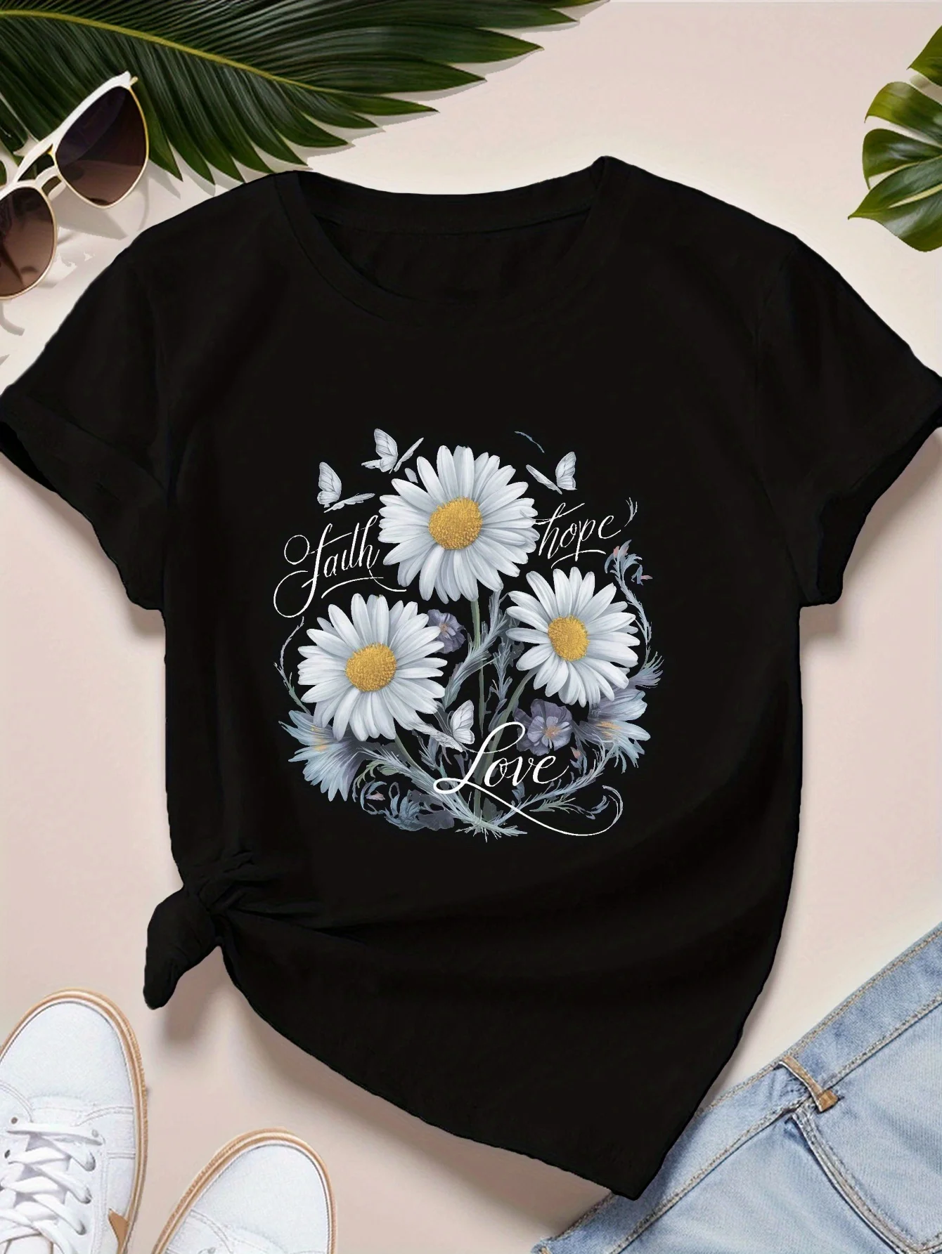 T-shirt graphique Daisy pour femmes, motif « Faith Hope Love », manches courtes, col rond, décontracté, avec design floral, t-shirts pour femmes