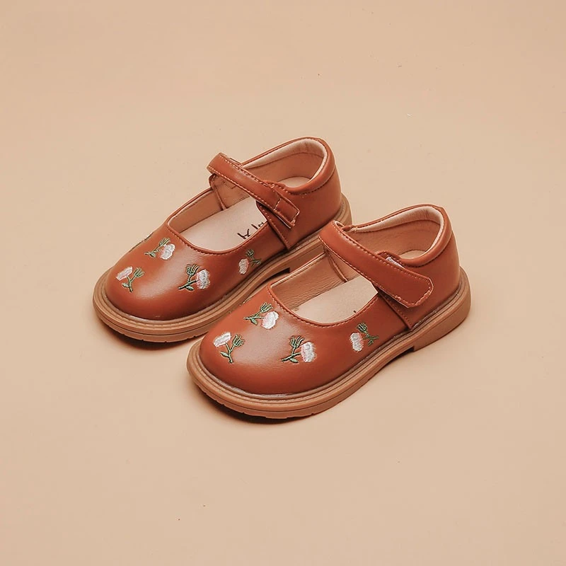 Classic Hot Sale Girls Embroidered Shoes Sweet Princess Fashion Children Leather Shoes Wedding Party Kids Causal Mary Jane Shoes