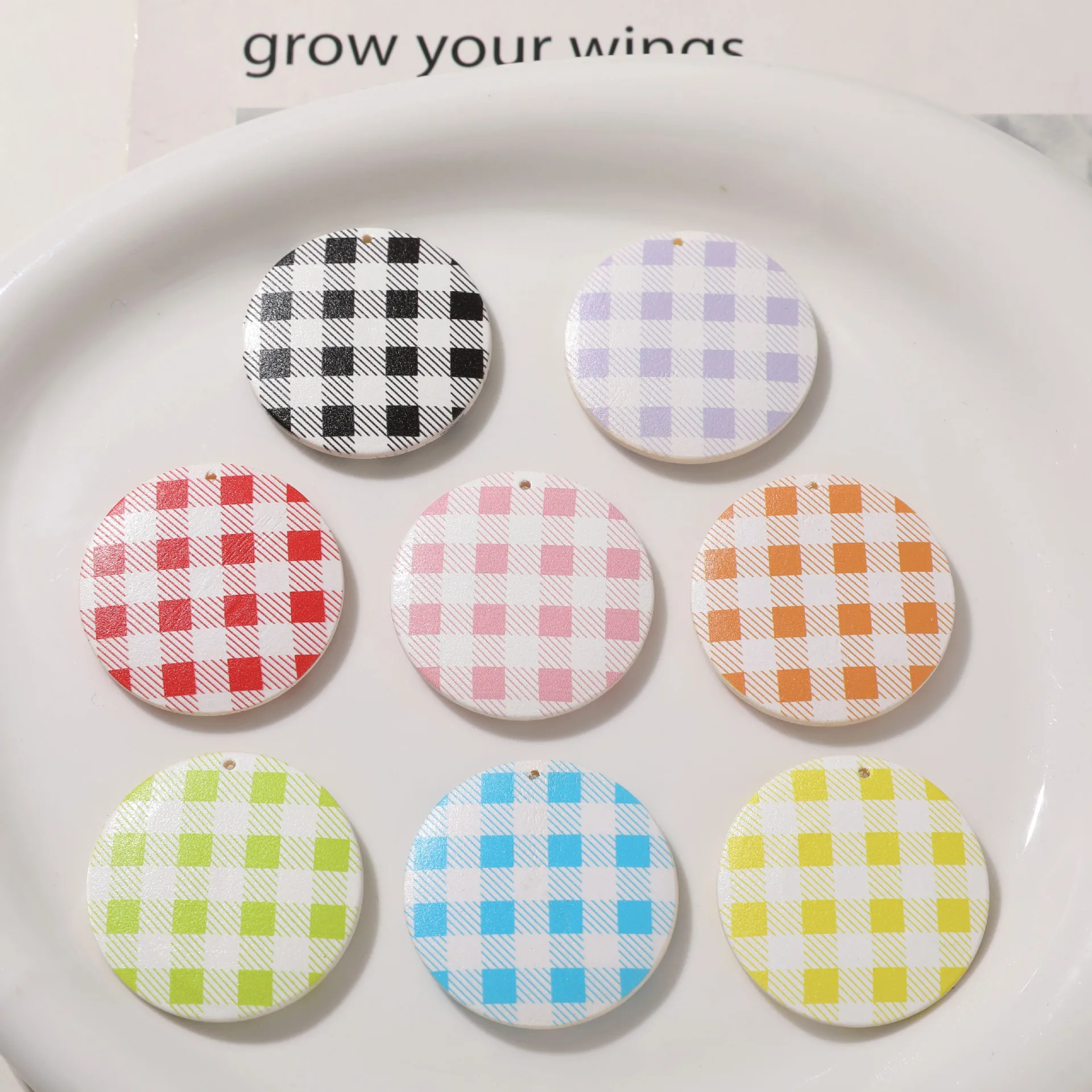 Resin Art Letter Keychain - 50 шт. Новые круглые декоративные элементы