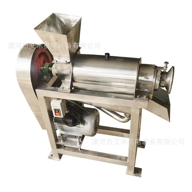 LMM Automatic Juicer Screw juicer for fruits and vegetables such as pineapple, apple, mango, etc