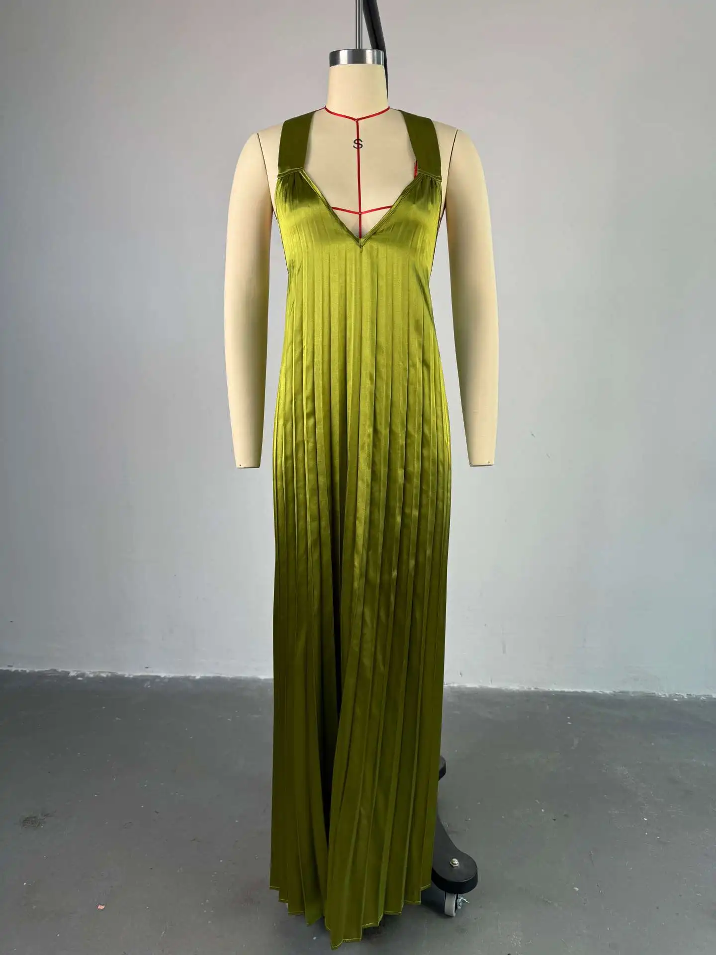 Cutenew Halter Backless Dress Donna Sexy Raso Profondo scollo a V Pieghe Patchwork Senza maniche Fasciatura Elegante Party Club Abiti