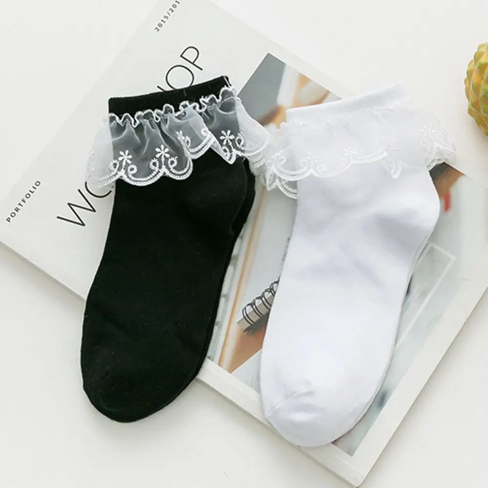 

Retro Comfortable Ruffle Girls Lolita Lace Frilly Princess Socks Ankle Socks Short Socks