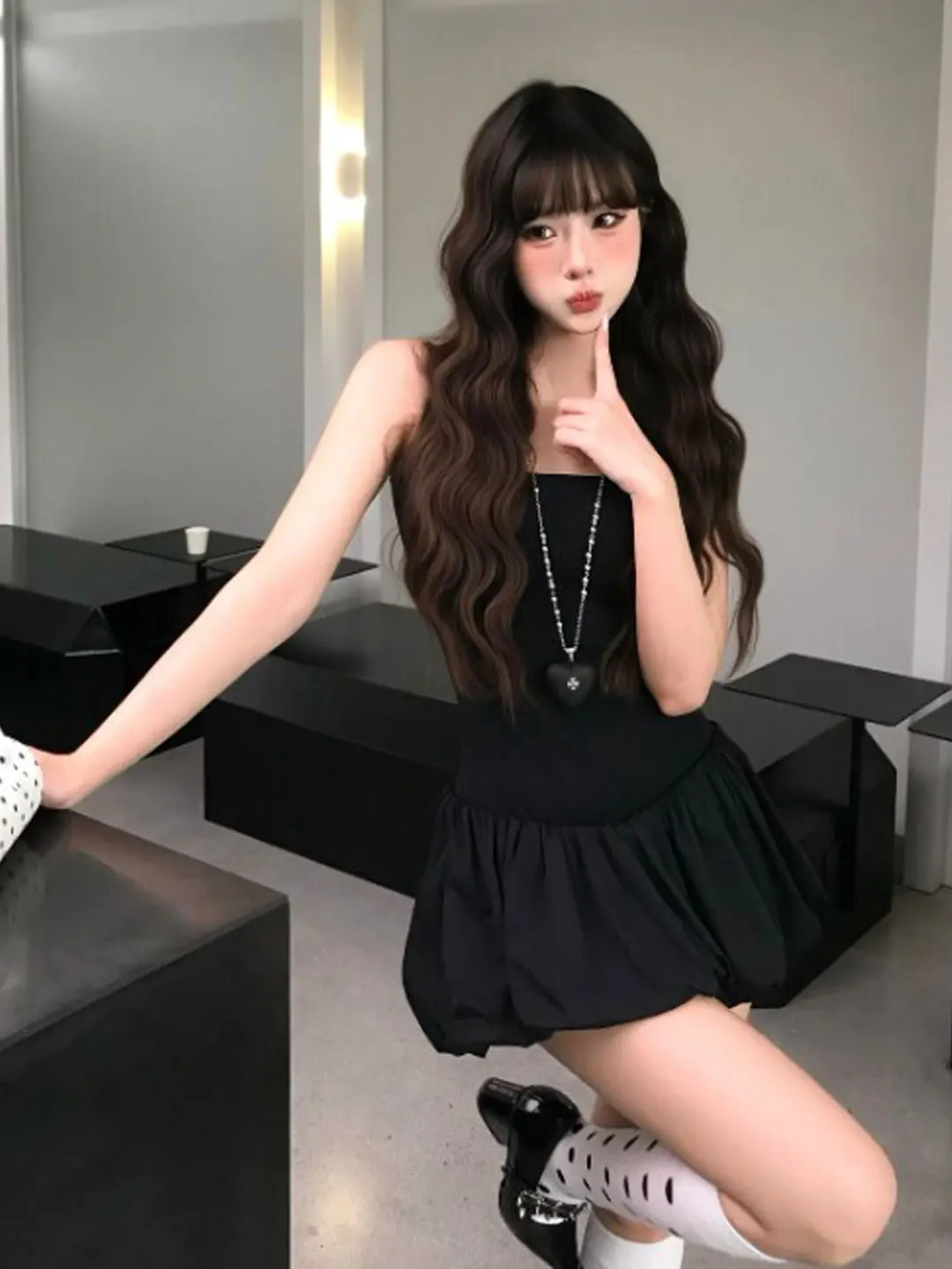 

Unique Small Size Puffy Flower Bud Short Skirt Elegant Fashion Waist Cinching Strapless Dress Cotton Summer Casual Wear