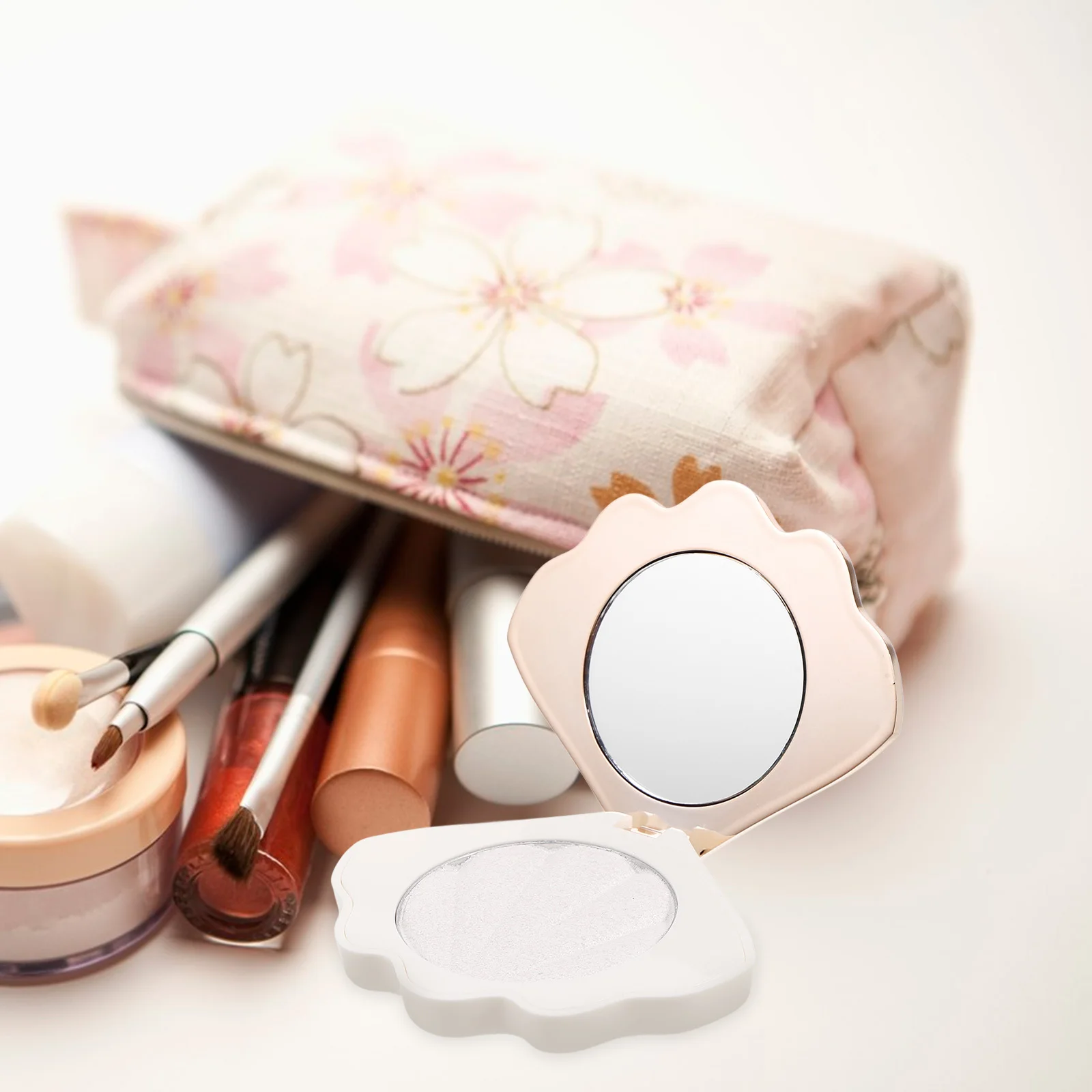 

Facial Highlight Powder Compact Natural Design for Beginners Portable Face Contour Highlighter Powder Beauty Makeup Facial