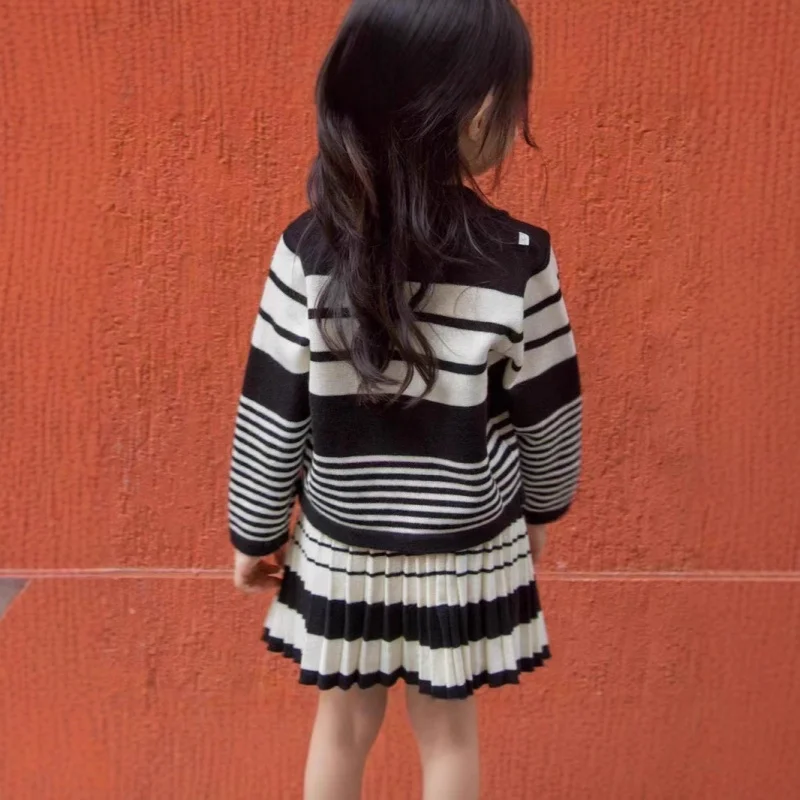 

Girl's Miniskirt Suit2025Soft College Pleated Skirt Two-Piece Set Spring Autumn Top Knitted Sweater Stylish