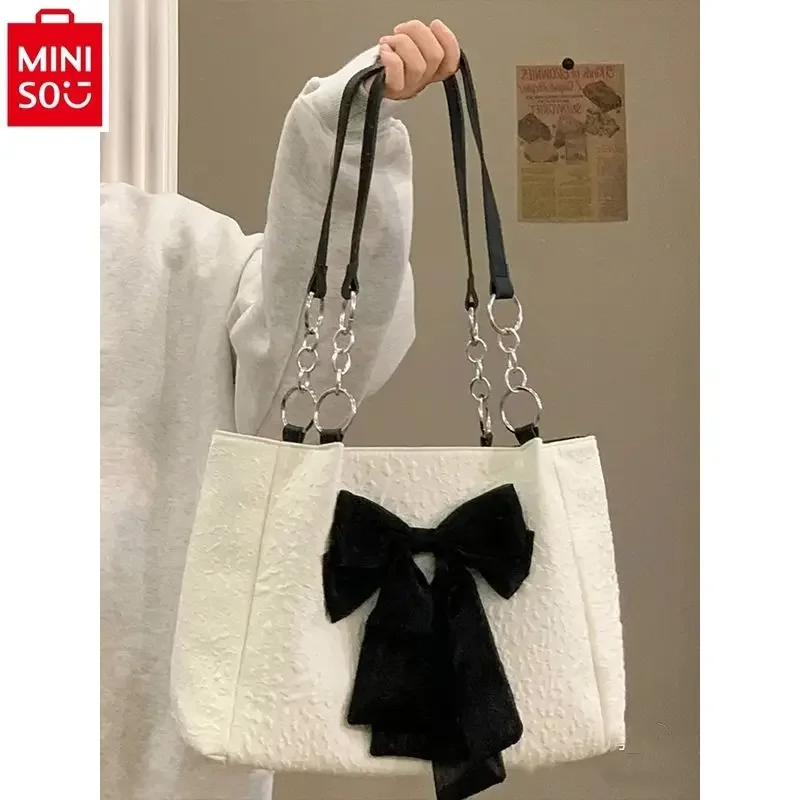 

MINISO Disney Escape Princess Fashion Women's Bow Sweet Versatile Large Capacity High Quality Storage Shoulder Bag