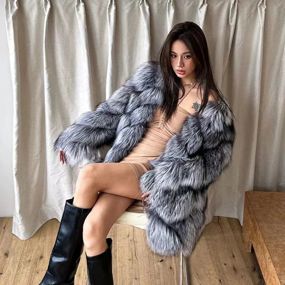 2025 Winter New Fashion High Quality Midi V Collar Silver Fox Fur Grass Coat For Women