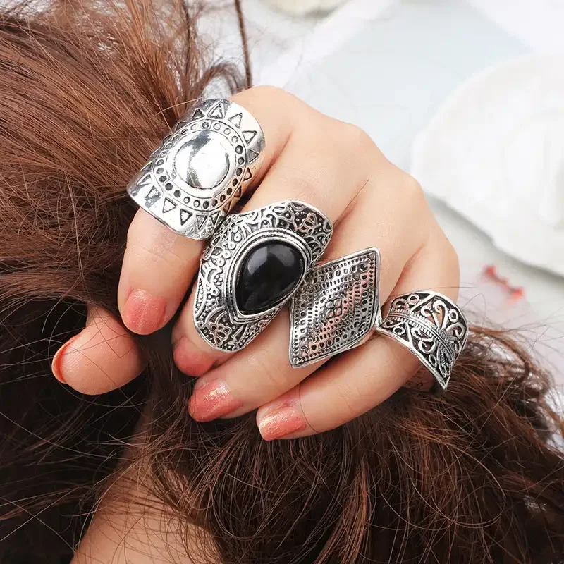 4Pcs/Set Fashion Vintage Silver Plated Gypsy Boho Ethnic Ring Hollow Carved Rhinestone Midi Knuckle Rings Women Jewelry