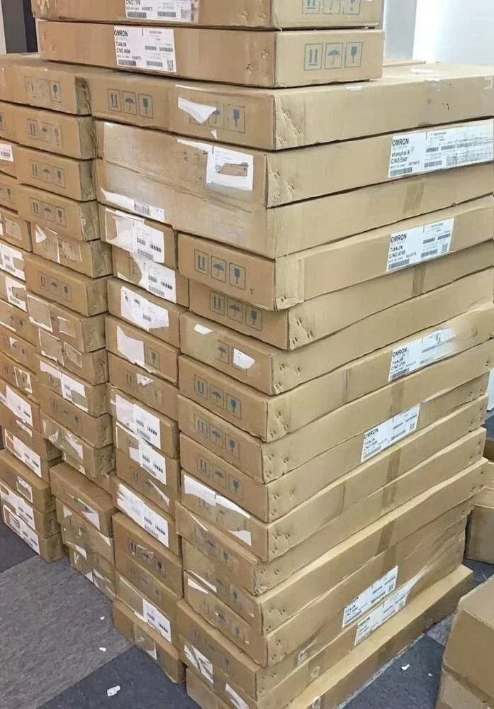 En stock PLC CPM2C20C1DT1C-D ENVÍO RÁPIDO 1 UNIDS CPM2C20C1DT1C-D