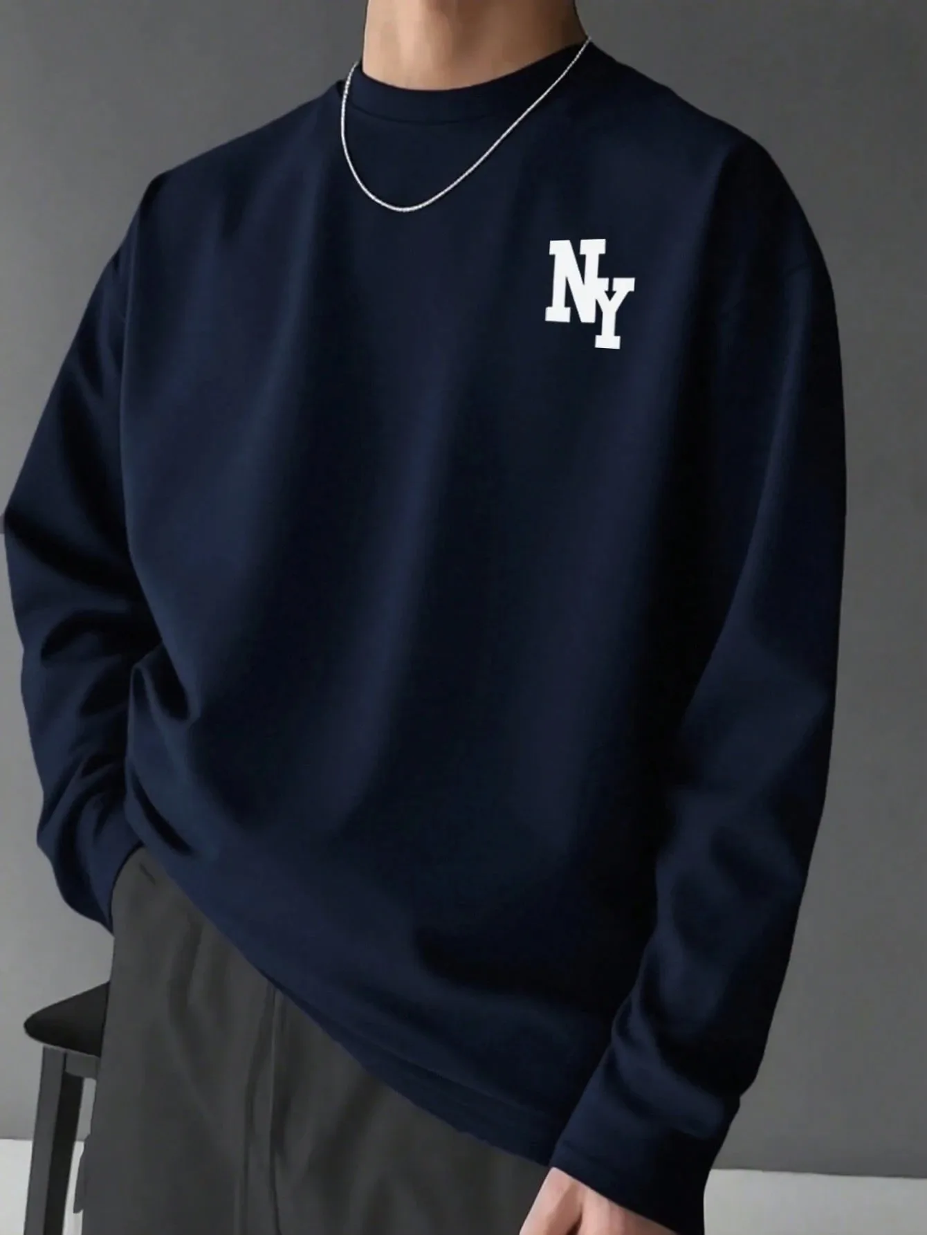 القميص الرجالي الجديد بأكمام طويلة لربيع وخريف 2025 كاجوال ناعم ومريح مع طباعة حروف ثلاثية الأبعاد #4