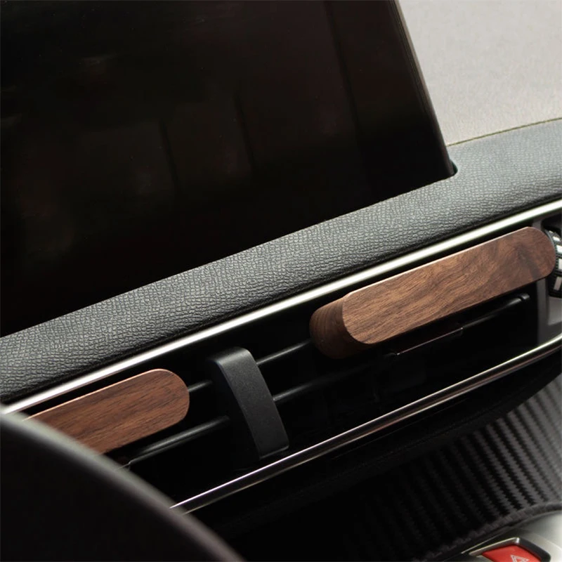 Auto Air Outlet Perfume Freshener Car Aroma Diffuser Vent Clip Wood Essential Oil Aromatherapy Holder with Fiber Diffuser Sticks