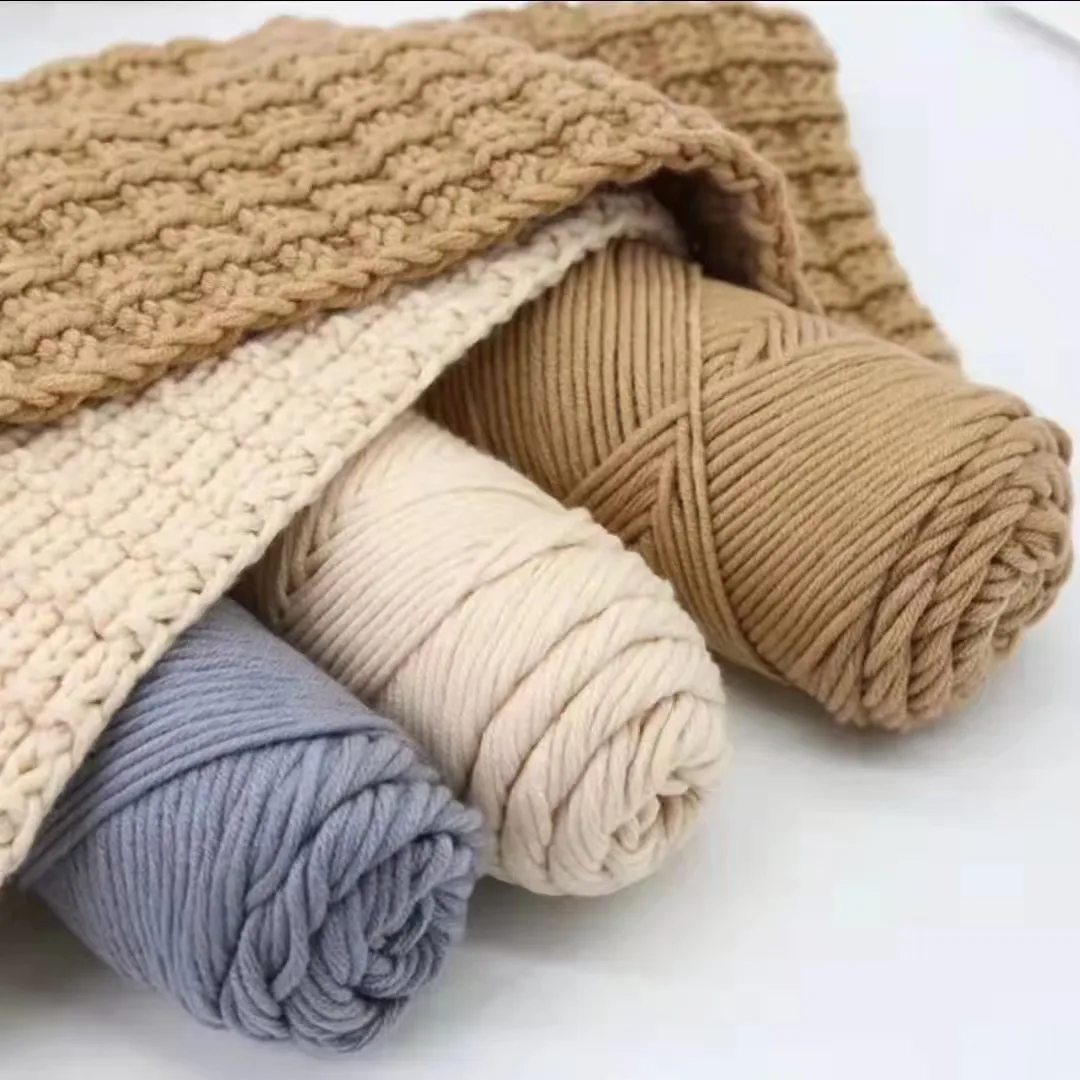 Thumbnail 2 - #65 Yarn Spools Comparison Guide