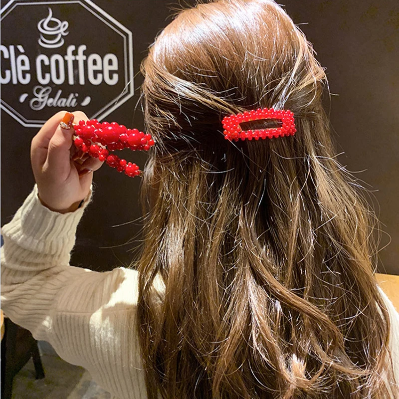 1Pc Fashion Red Pearl Hair Clip per le donne Design elegante Snap Barrette Stick Hairpin Hair Styling decorazione Clip in lega