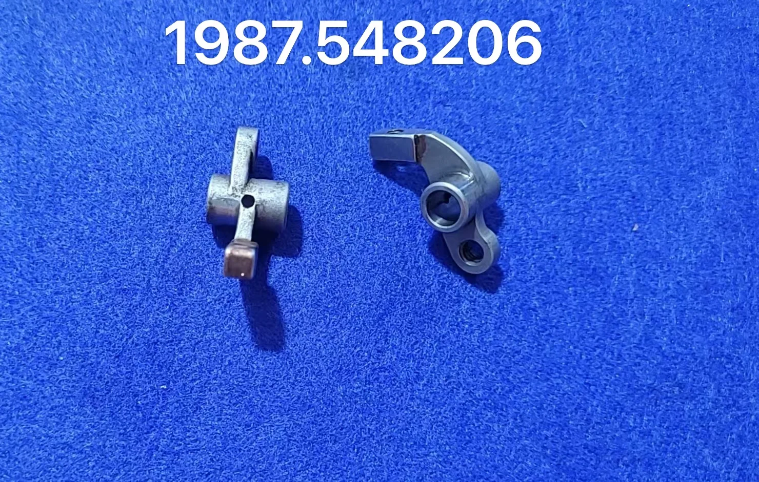 

Q X YUN Аксессуары для швейных машин Shengjia S299 Деталь 548206