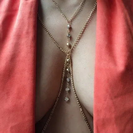 Sexy Chain Necklace One Piece Chain Diamond Body Chain Metal One Piece Chain Accessories For Female 2025 New