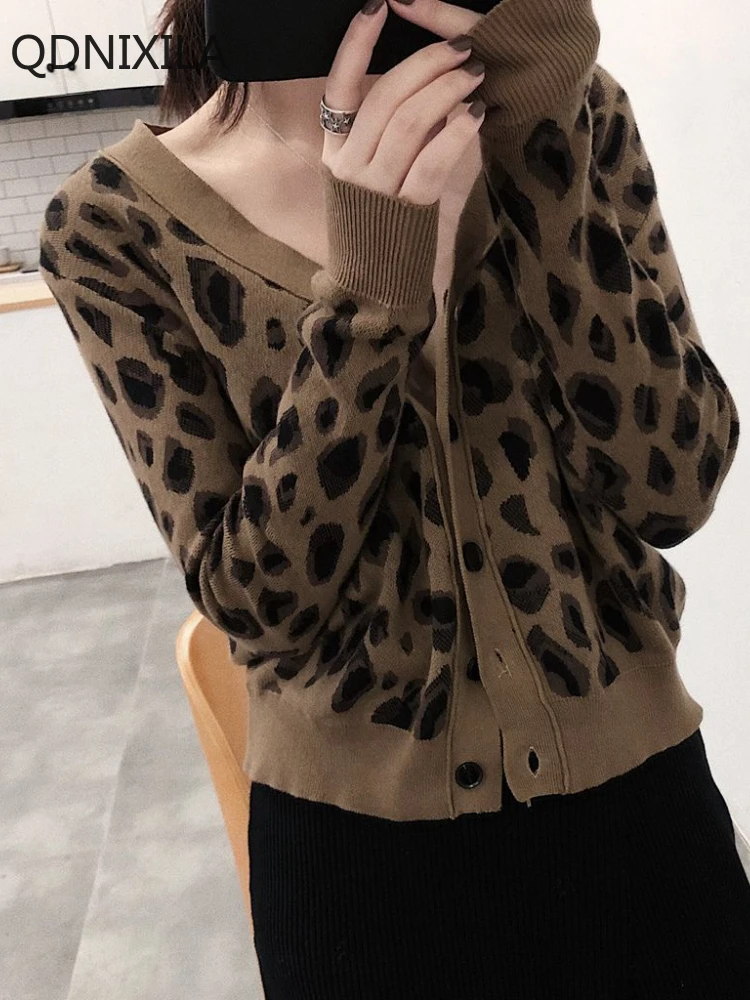 Women\'s Leopard Print Knitted Cardigan, V-neck, Long-sleeved, Loose Sweater, Short Jacket, Fashion, New, Autumn, 2024