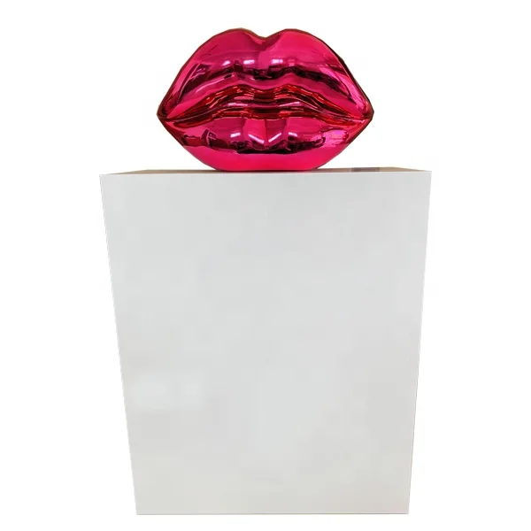 Customizing Creative Popular Indoor Decor Resin Kiss Lip Statue For Home Office Showcase Club Hotel Decoration