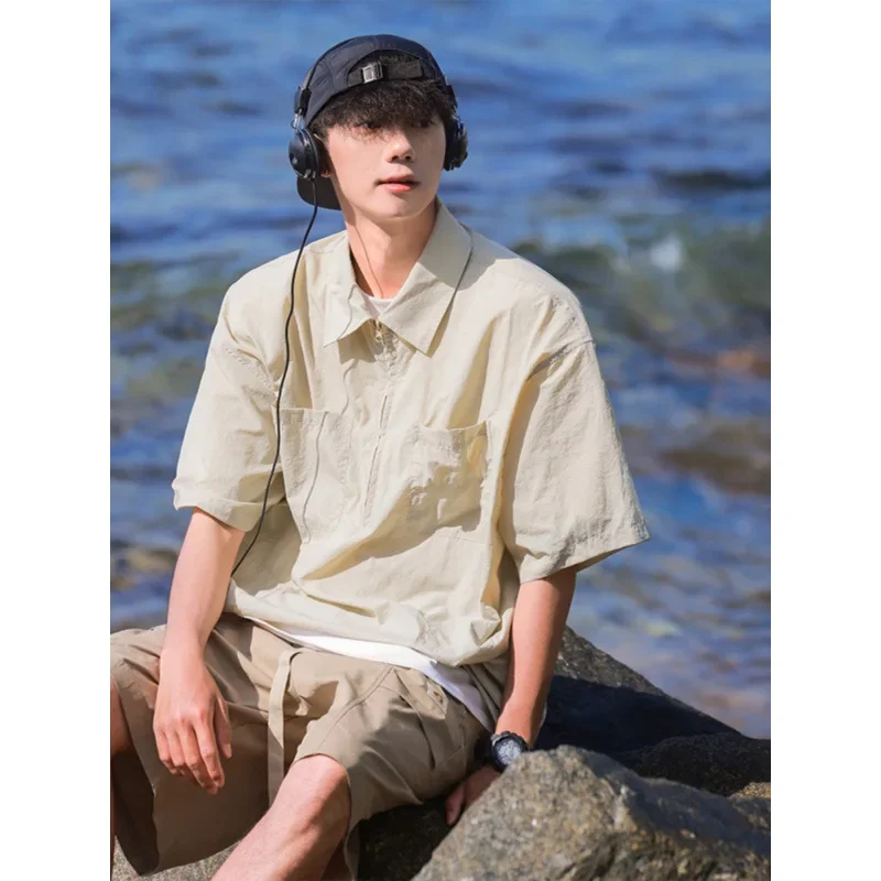 

Летняя повседневная мужская рубашка с коротким рукавом на молнии поло с половиной рукавом и отложным воротником модная брендовая рабочая одежда стиль нейтральный