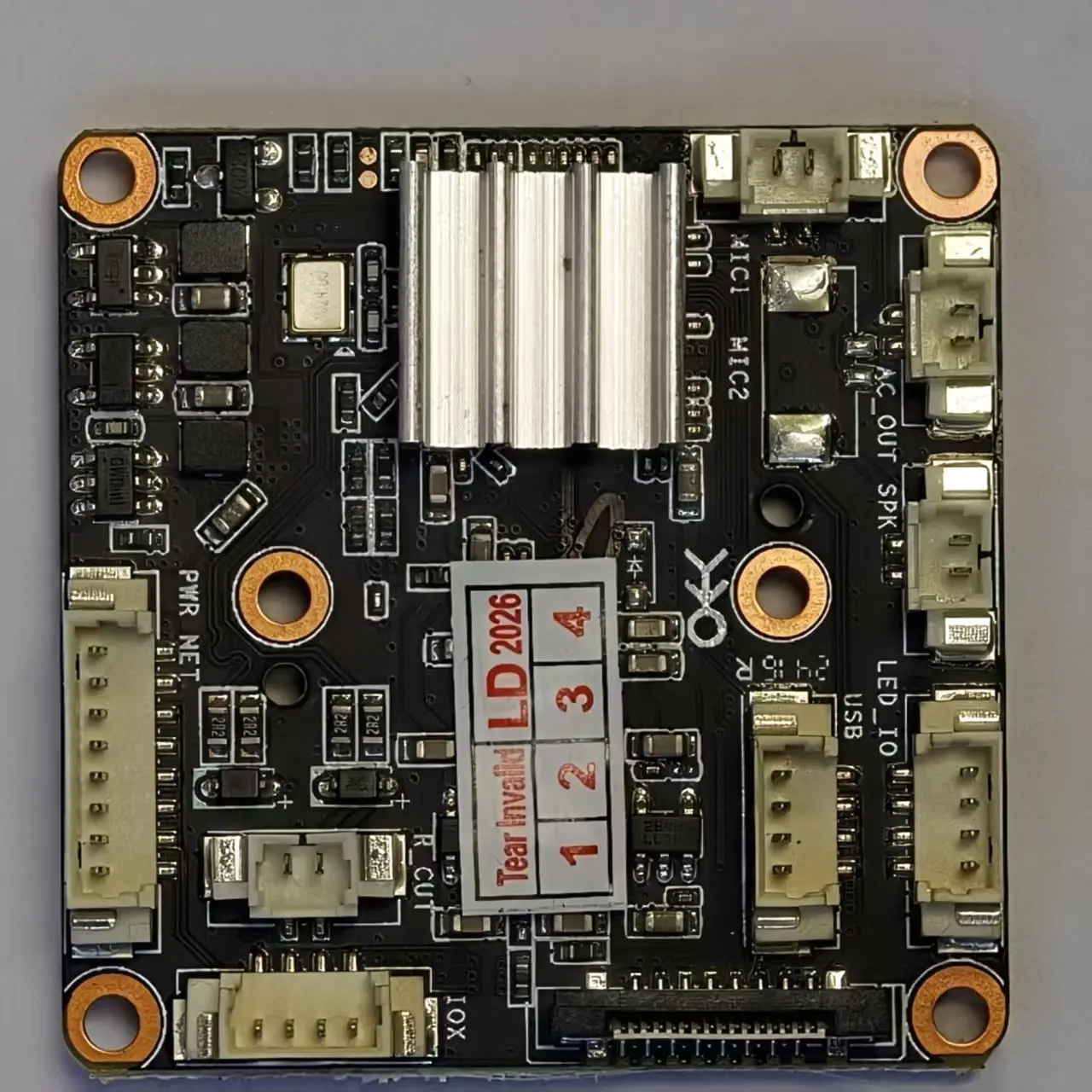 

IPC 4MP MC-K10 AI Intelligent Dual-light Module Network Video Recorder for Security Surveillance