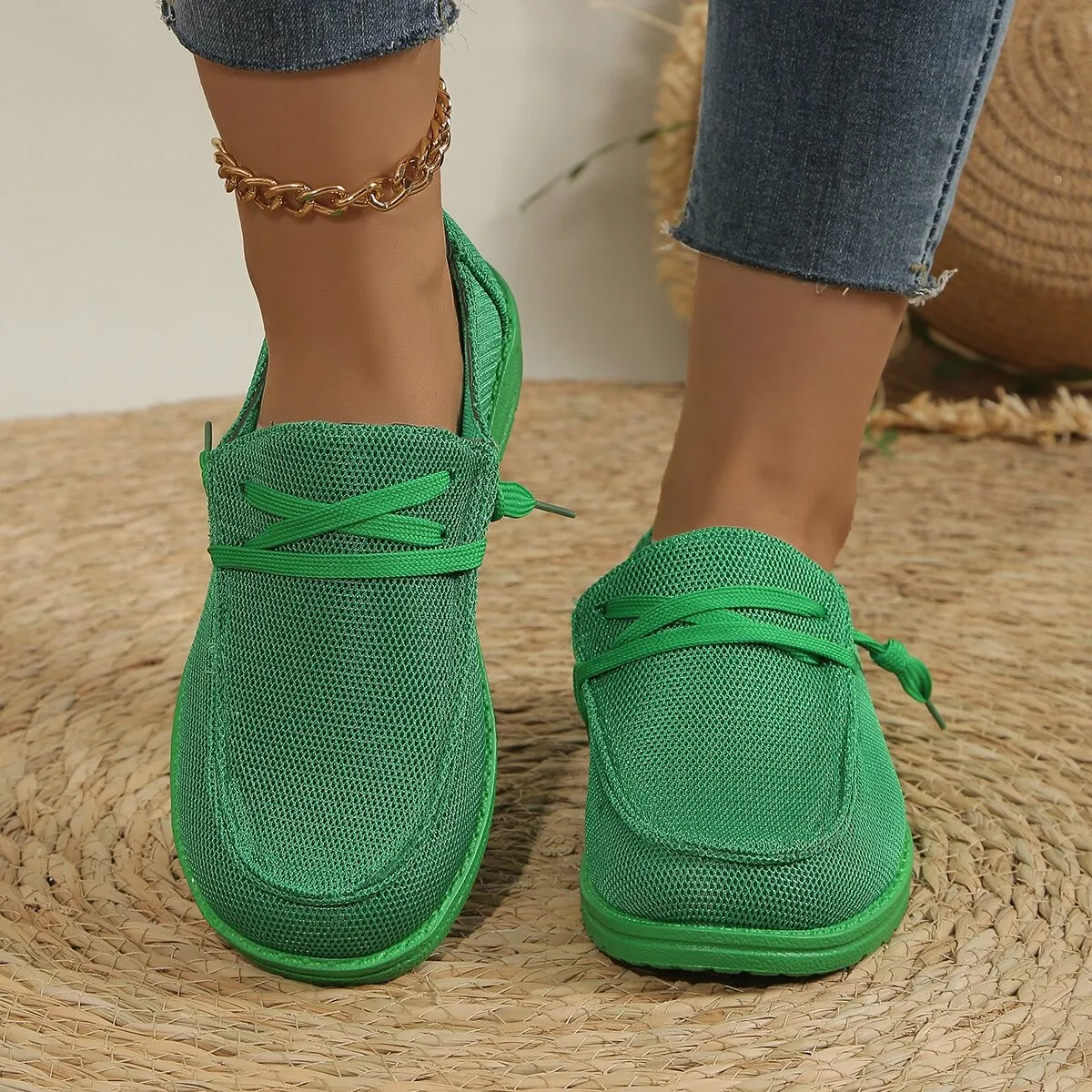 New Mesh Breathable Sneakers Women Thick Bottom Non-Slip Vulcanize Shoes Plus Size Lace Up Casual Light Shoes Platform Shoes