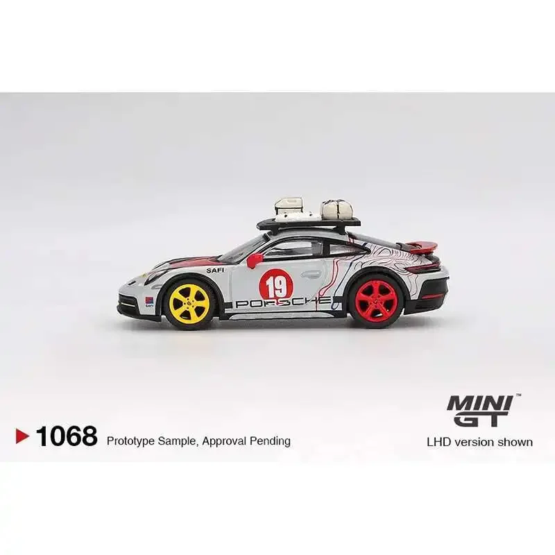 

PreSale MINIGT 1068 1:64 Porsche 911 Dakar Uncle Rally Diecast Car Model Collection Toys